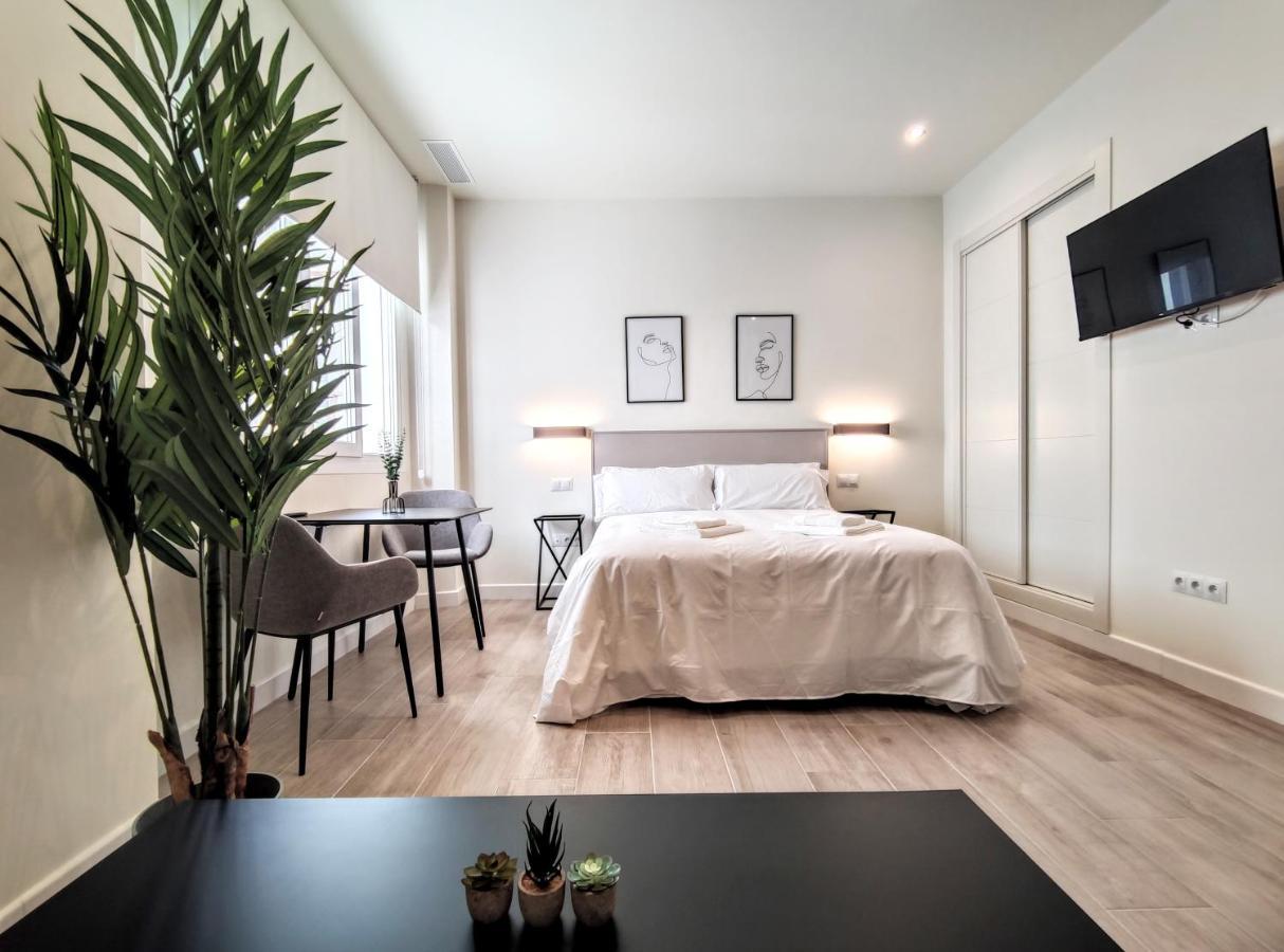 Edificio Duque Apartment มาลากา ภายนอก รูปภาพ
